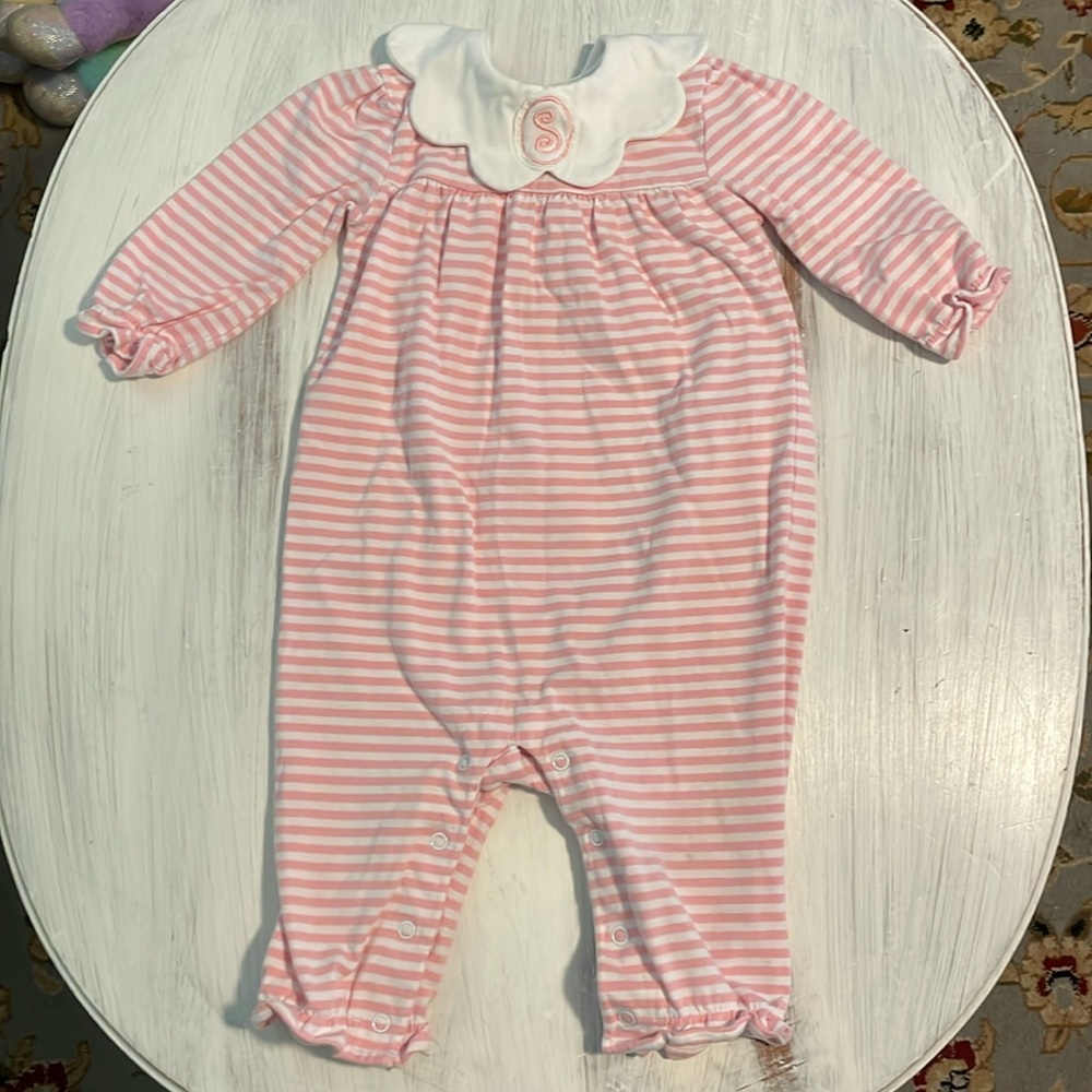 🩷3/$25🩷 “S” Monogrammed Long Sleeve Romper